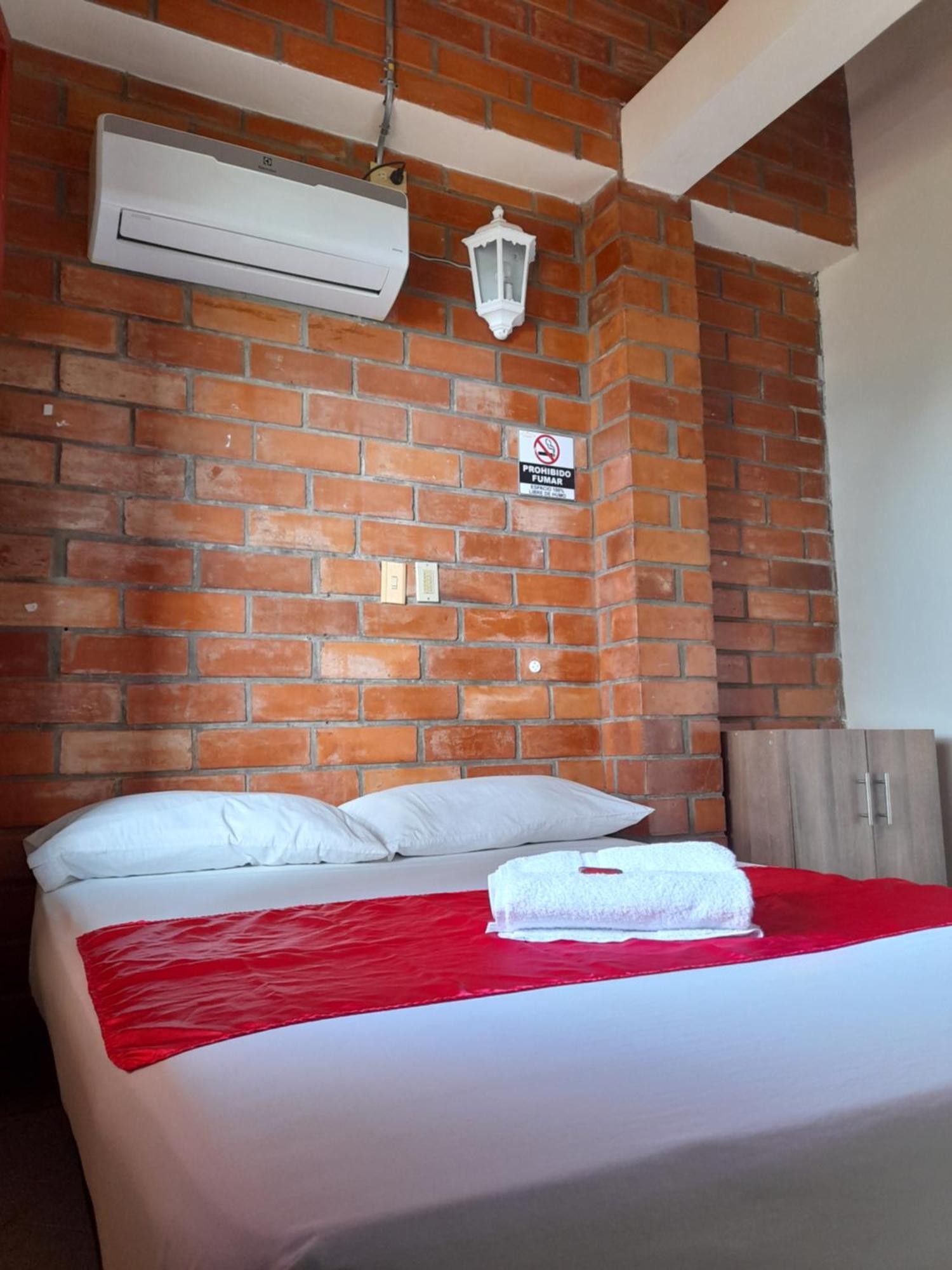 Hotel Boutique Los Gentiles Santa Fe de Antioquia Room photo